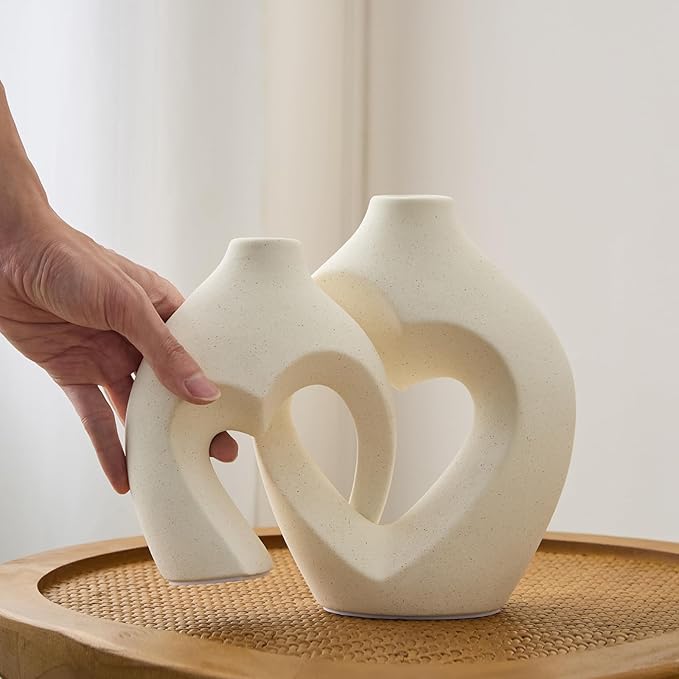 White Heart-Shaped Ceramic Vase Set